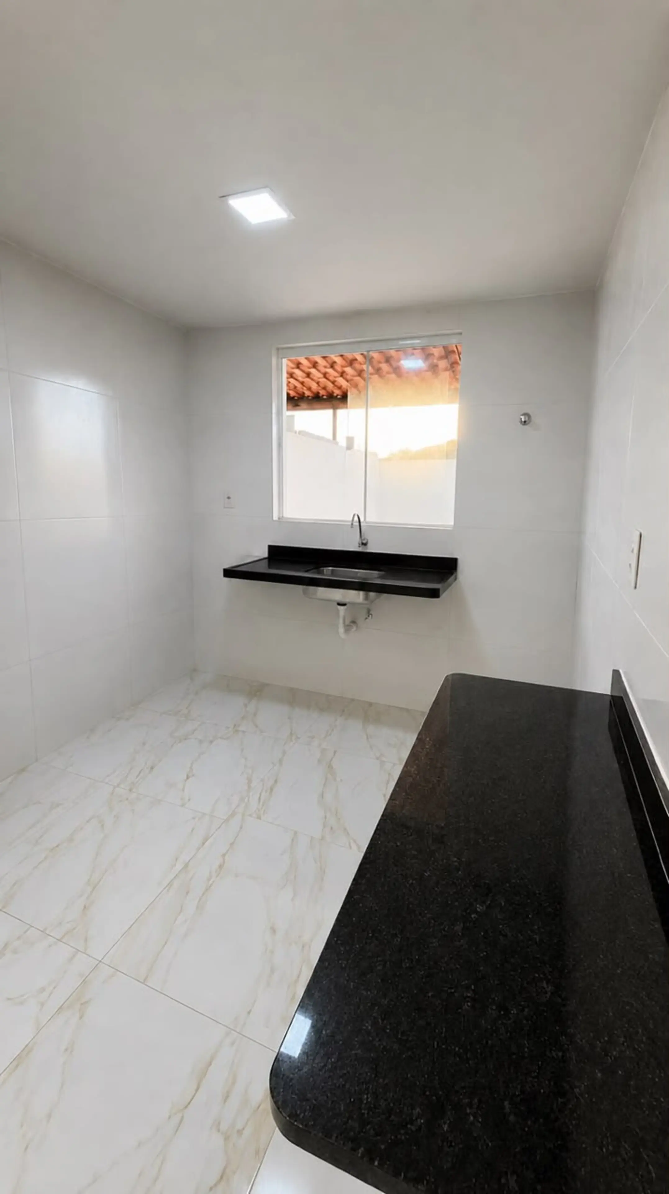 Cozinha da casa pronta